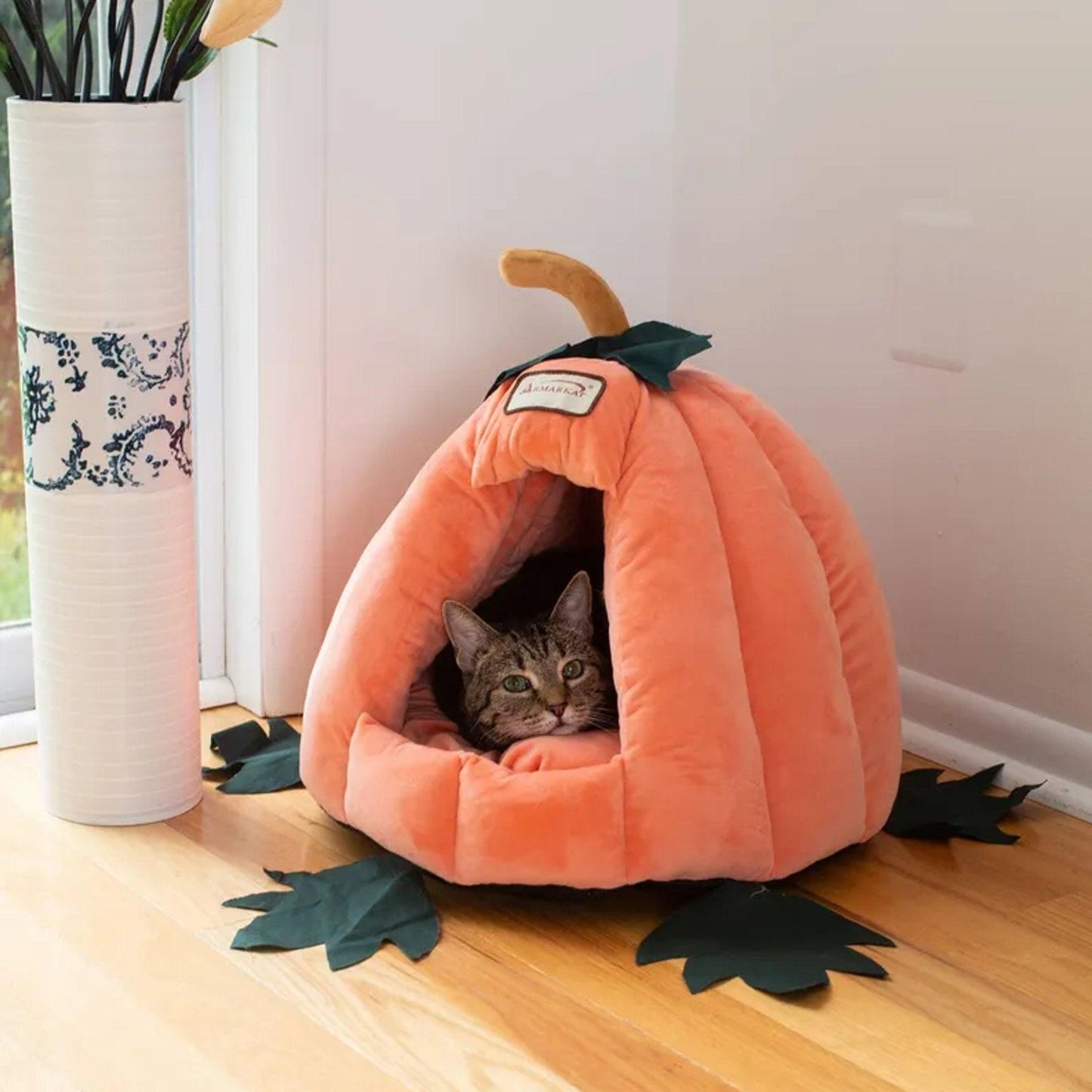 Armarkat Luxe Velvet Pumpkin-Shaped Cat Bed
